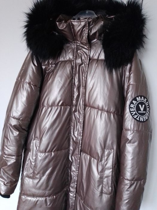 Куртка женская  с черным мехом