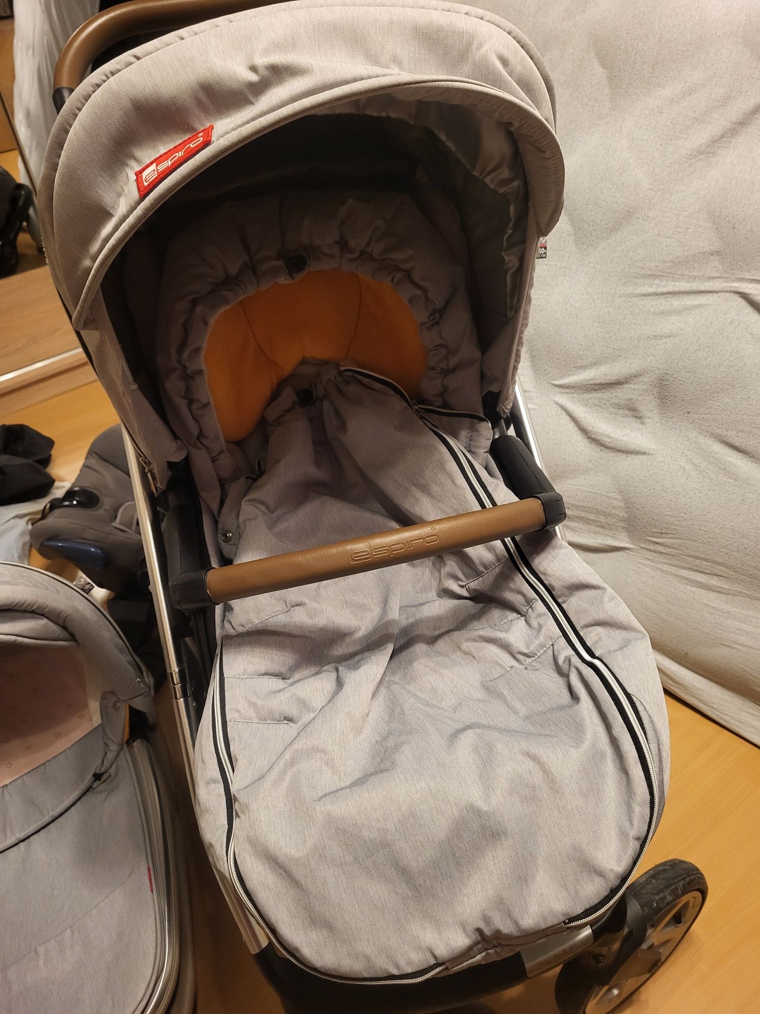 Wózek 2w1 (gondola i spacerówka) + fotelik samochodowy
