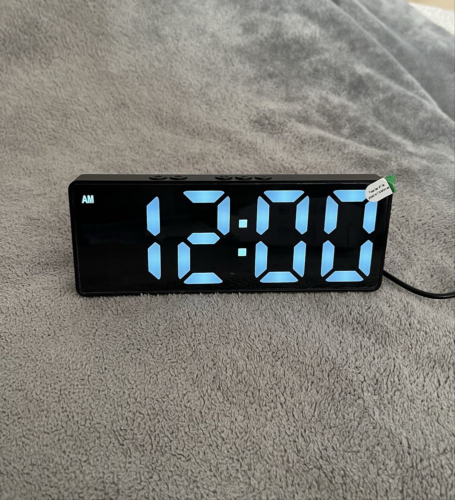 Cyfrowy zegar led budzik wyswietlacz temperatury