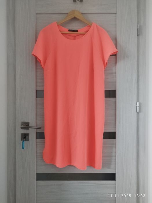 Sukienka. 46. Piękna.