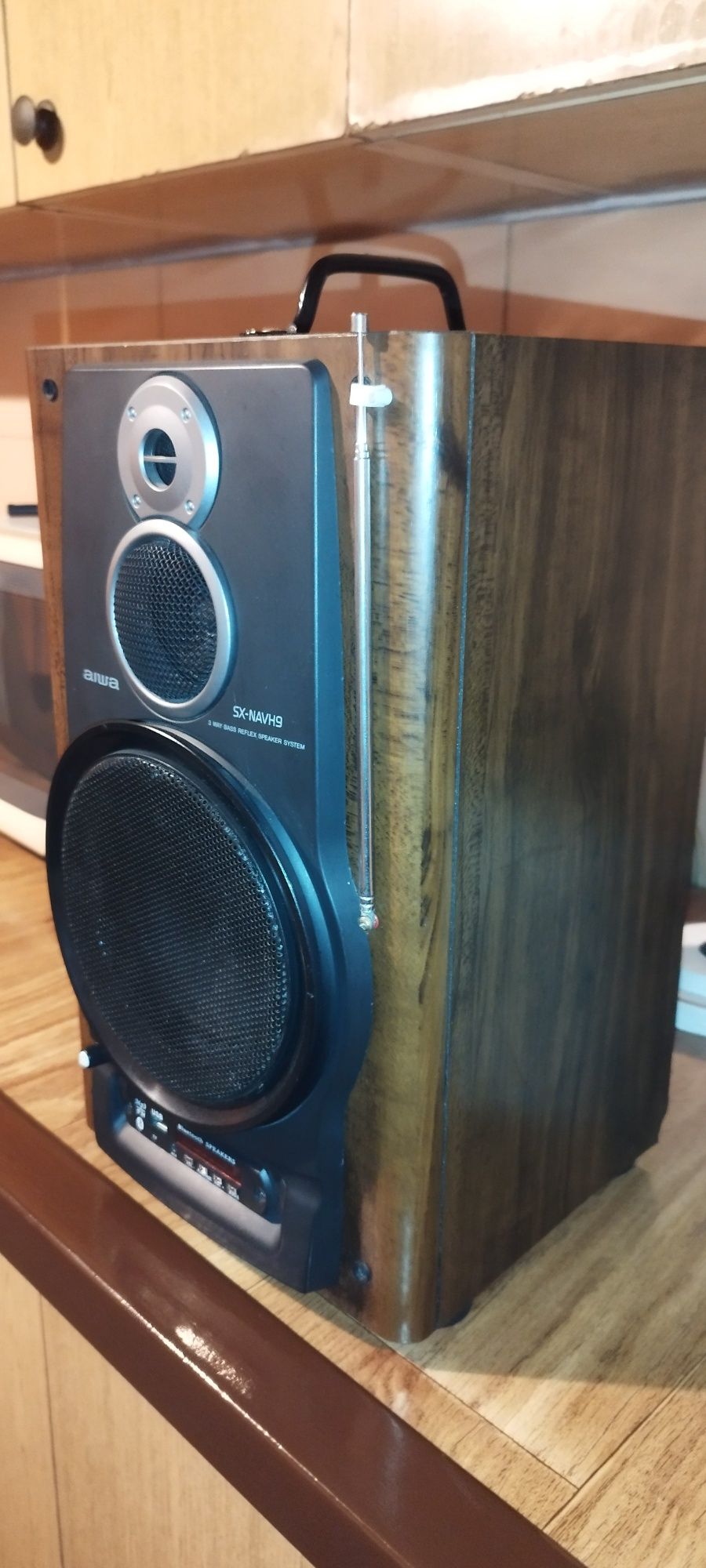 Głośnik Aiwa przerobiony na przenośny bezprzewodowy bluetooth