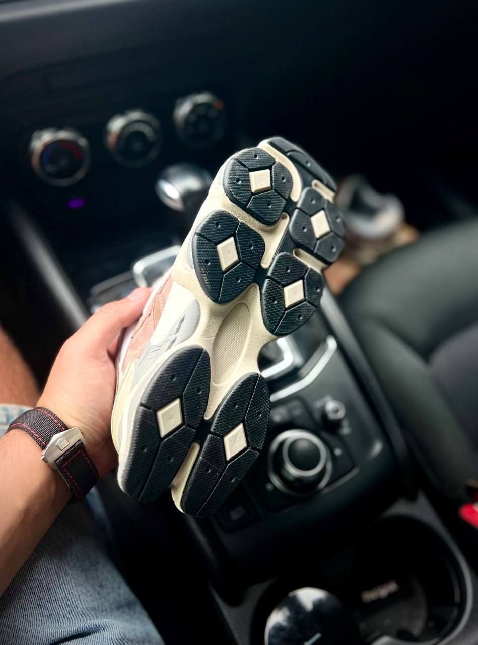 Брендові жіночі кросівки / New Balance