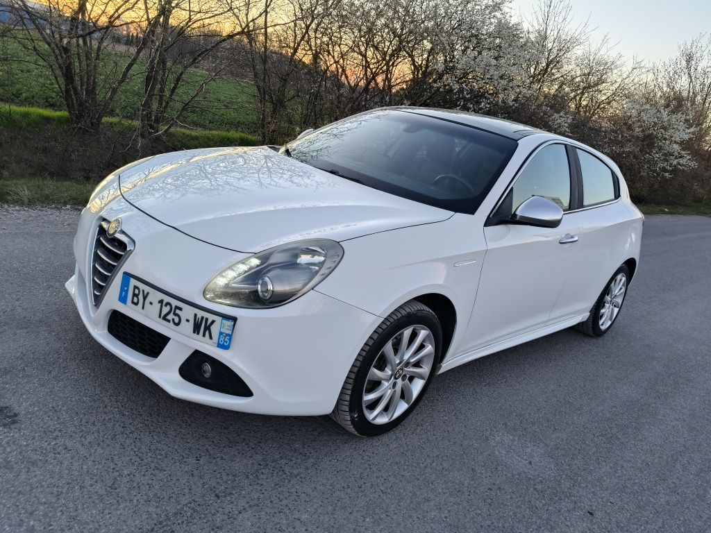 Alfa Romeo Giulietta 2.0 JTDM Turismo *** Bogate Wyposażenie ***