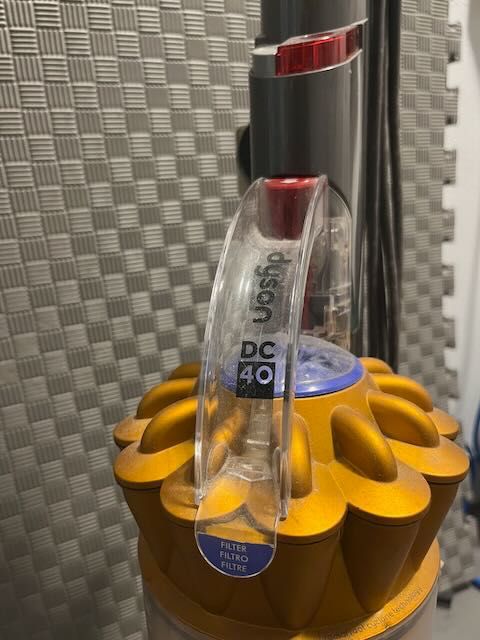 Aspirador Vertical Dyson DC40