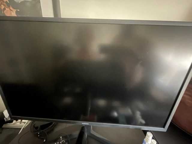 Monitor Samsung LU32J590UQU 32" LED UltraHD 4K FreeSync 60HzBom Preço!