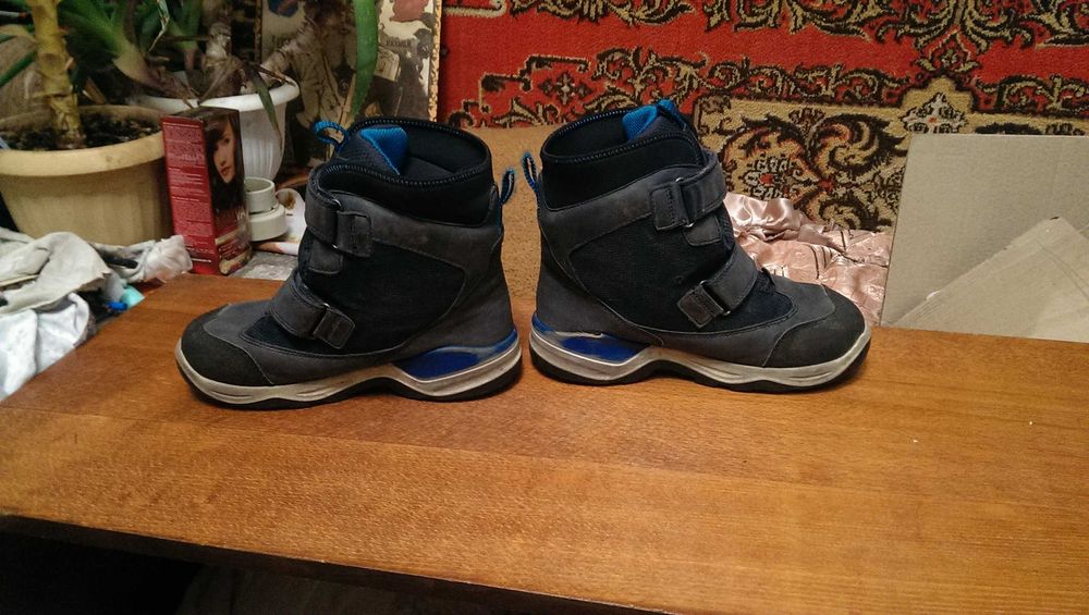 Зимние ботинки ECCO с мембраной Gore-Tex. 37р. 23см. стелька- хорошее