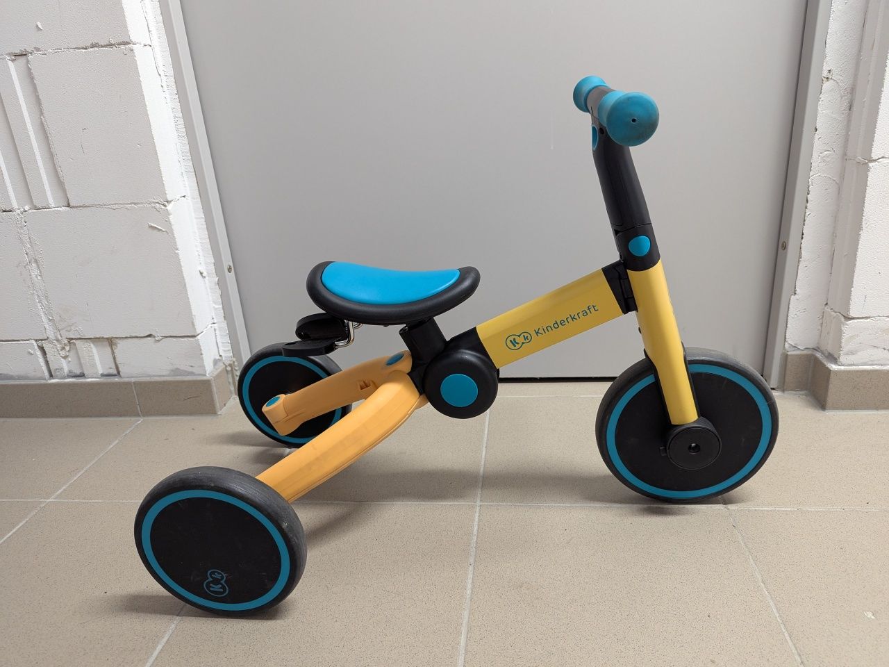 Rowerek trójkołowy 3w1 Kinderkraft 4Trike