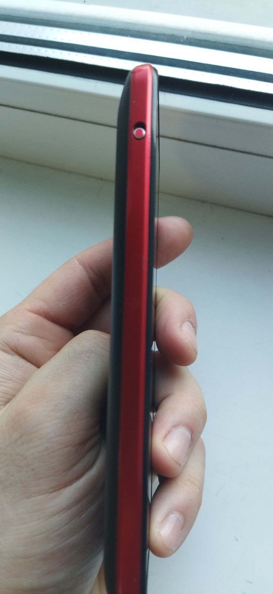 Мобільний телефон Philips Xenium V377 Dual Sim Black-Red