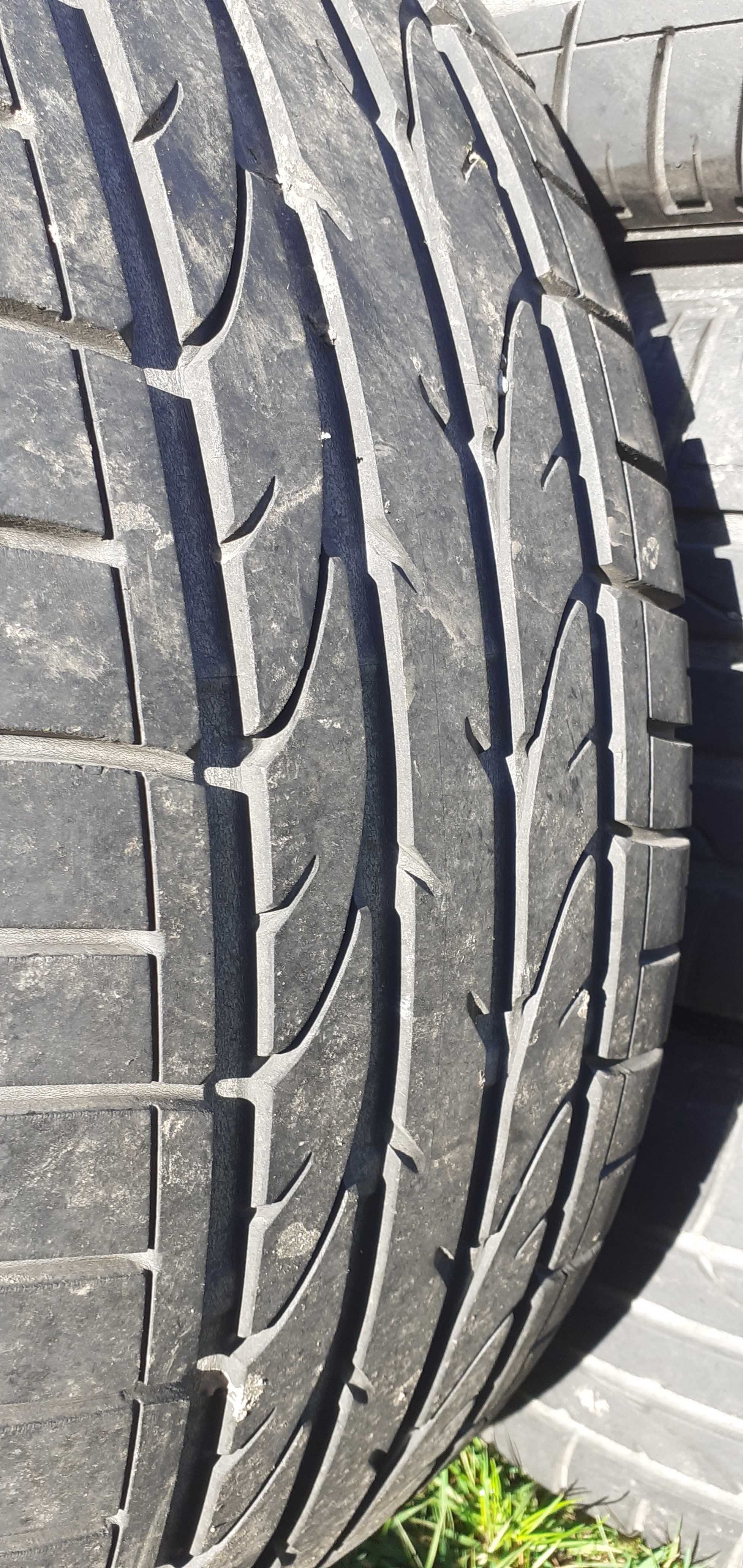 Opony letnie 235/55R17 4szt.