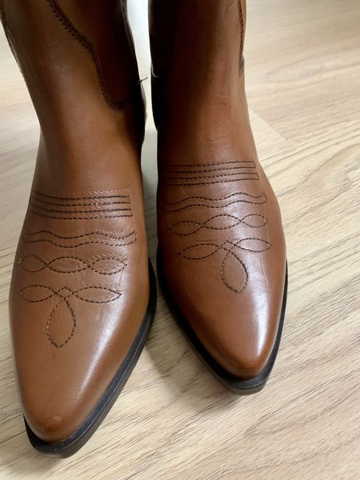Sprzedam buty kowbojki rozmiar38 SAWAY skórzane