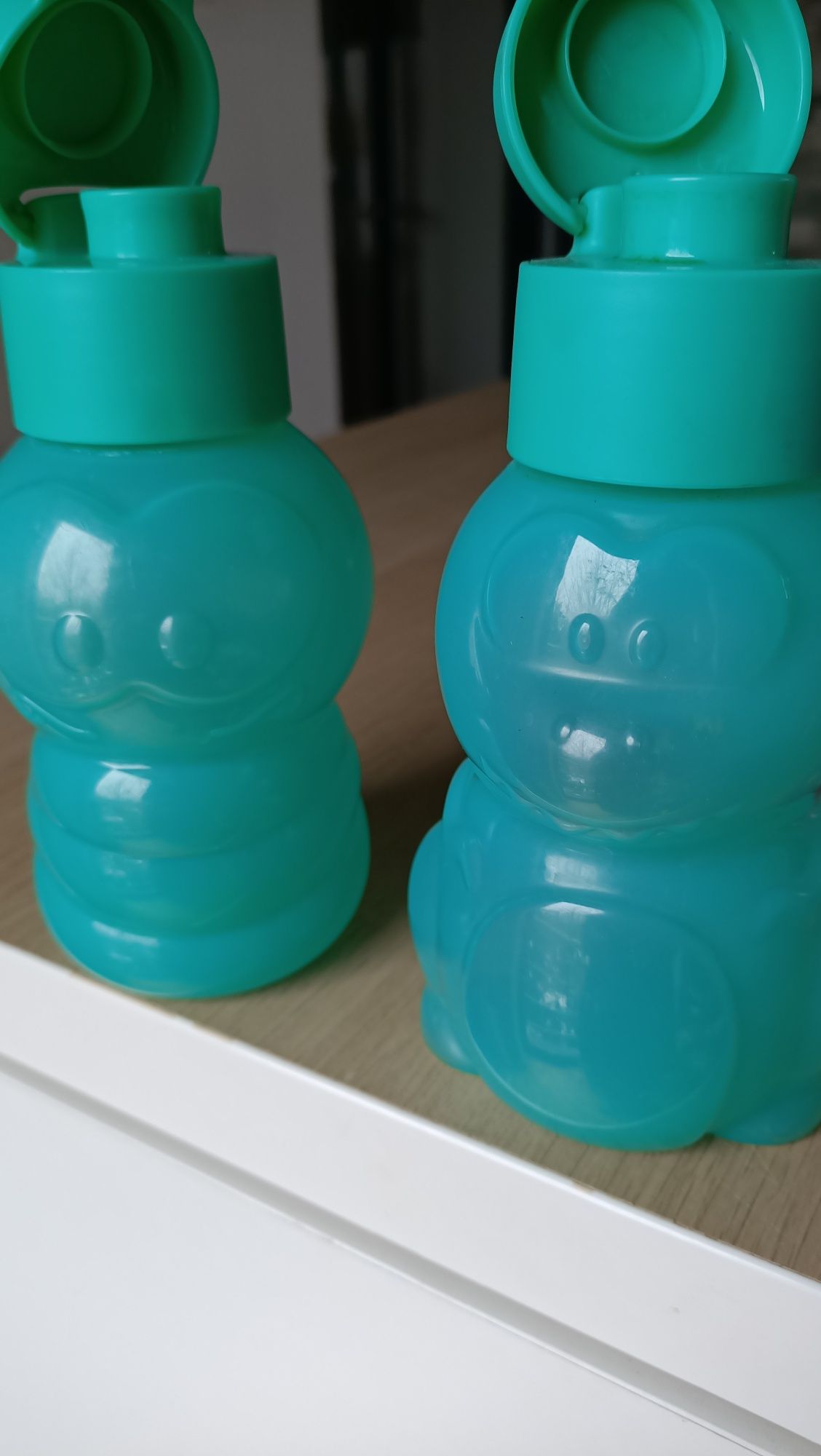 Butelka bidon  Aqua Tupperware  Tuptusie hello kitty  smoczek robaczek