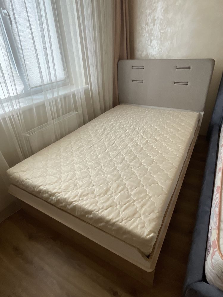 Ліжко (120/200) з матрацом