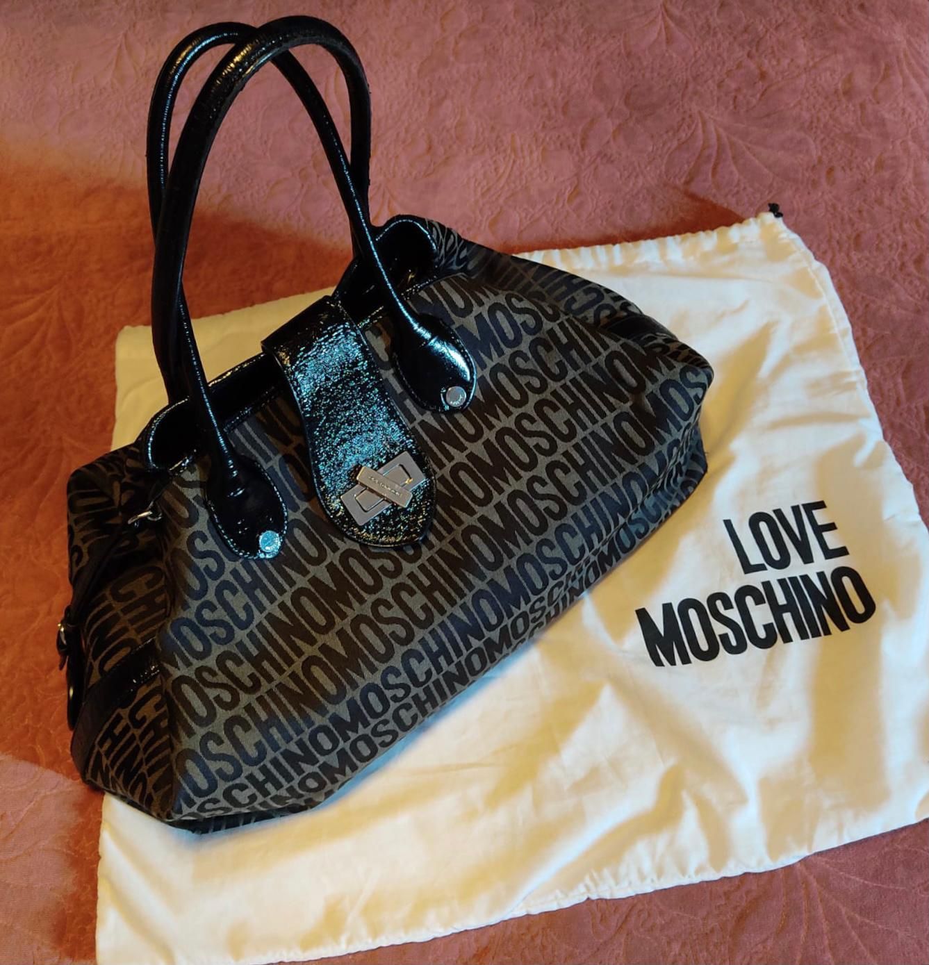 Mala Moschino em bom estado