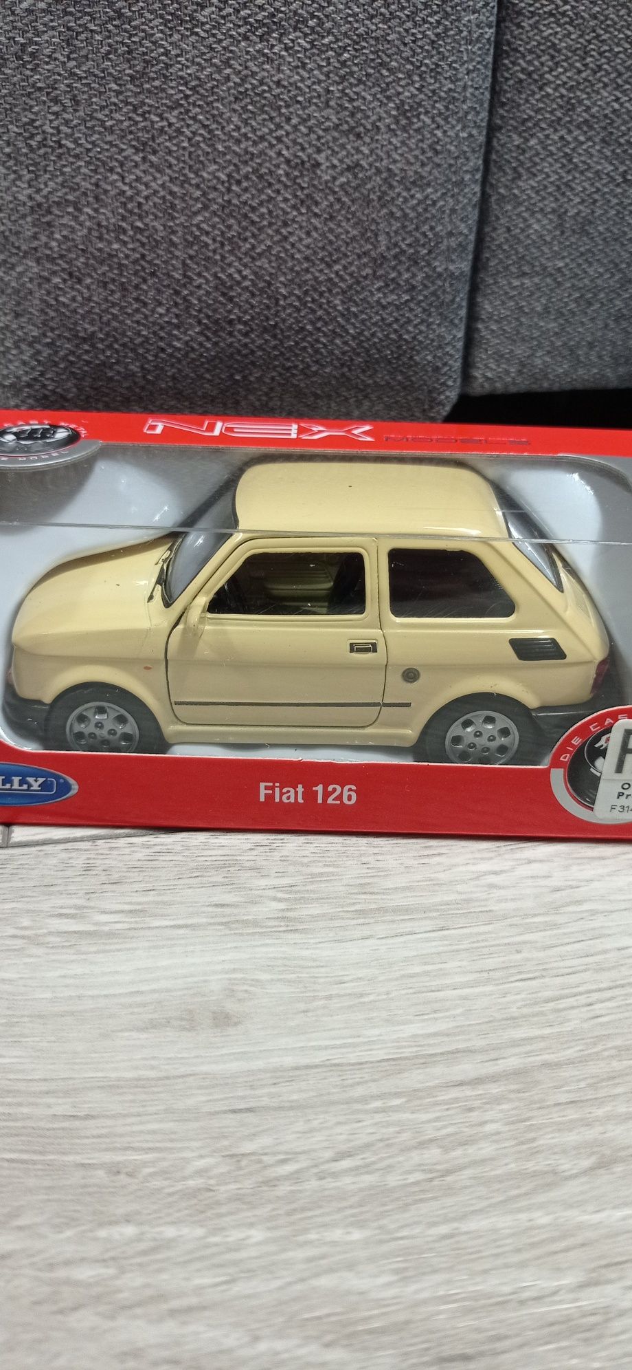 Welly Fiat 126 skala 1:34 auto samochód zabawka