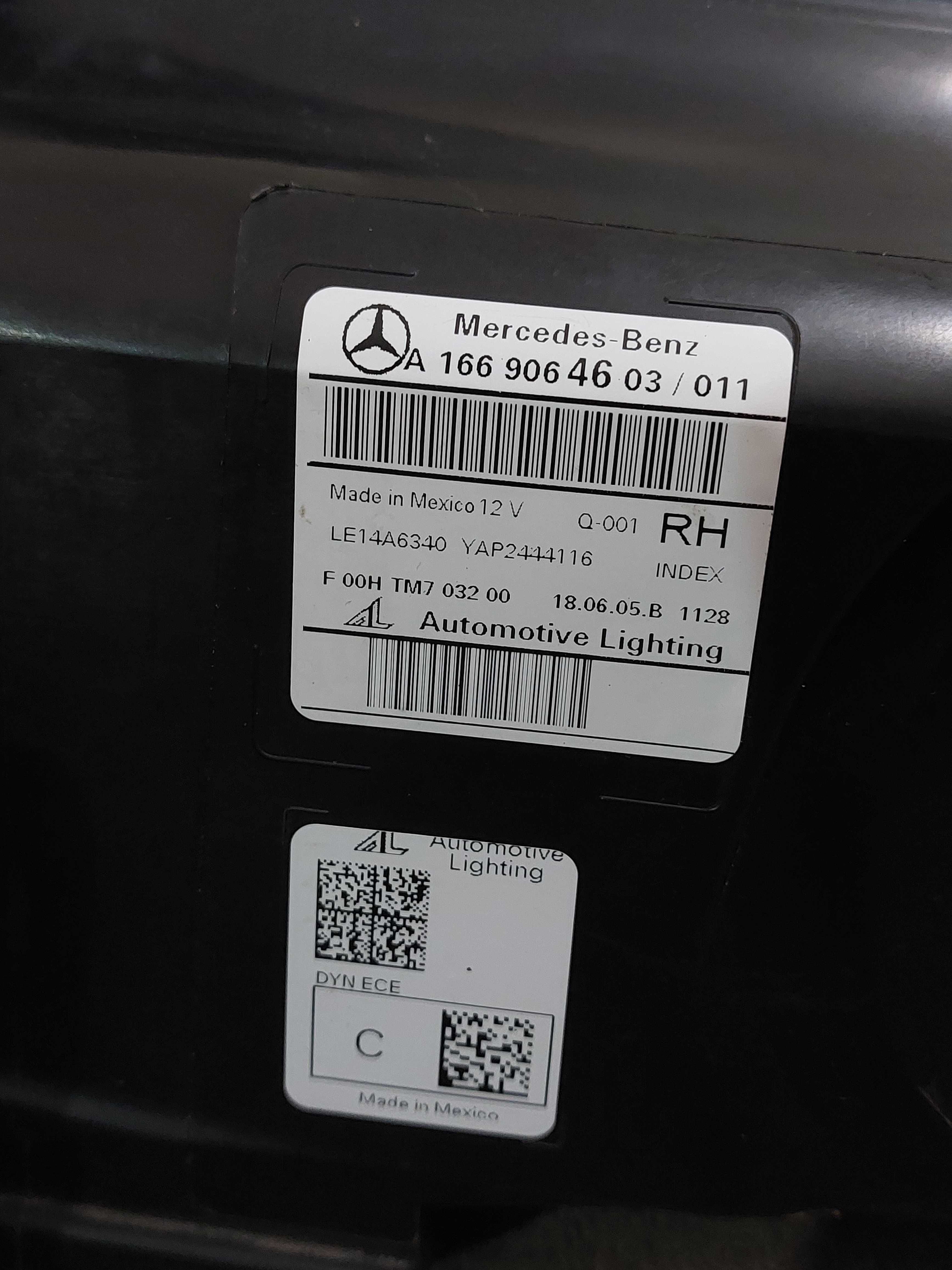 Фара правая Mercedes GLS X166 (2015-2019) LED A1669065803(A1669064603)