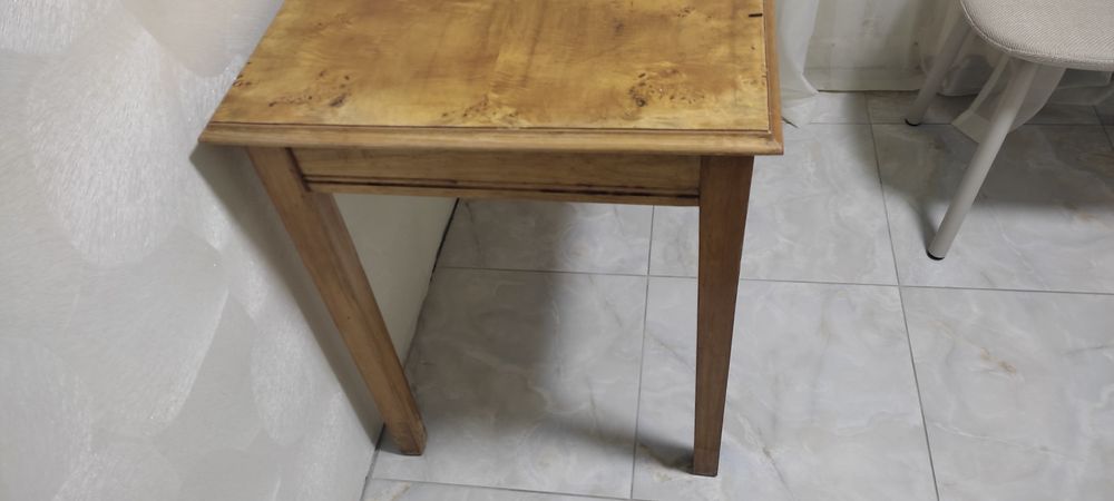 Стіл кухонний дерев'яний