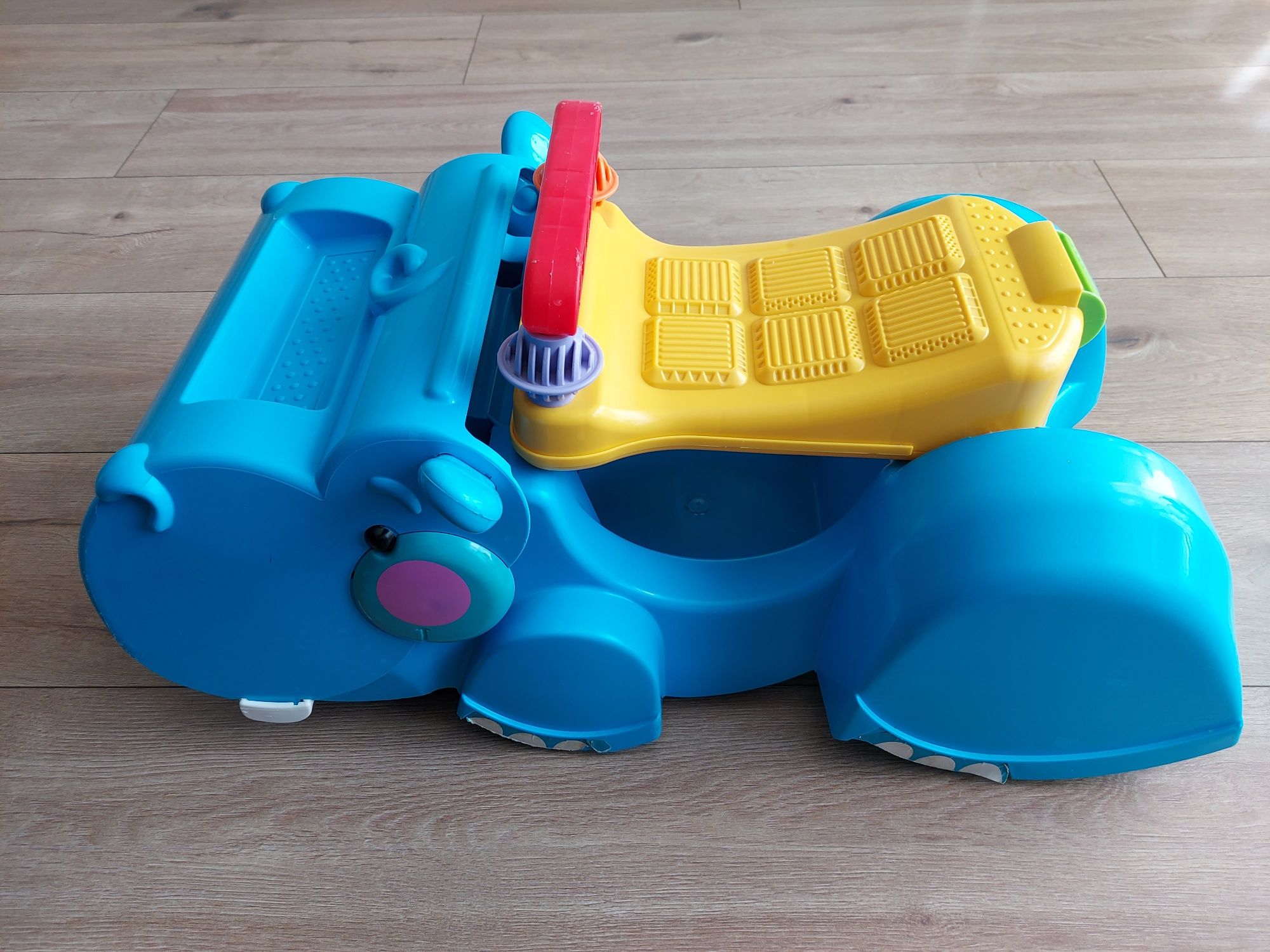 Hipcio jeździk pchacz Fisher Price hipopotam