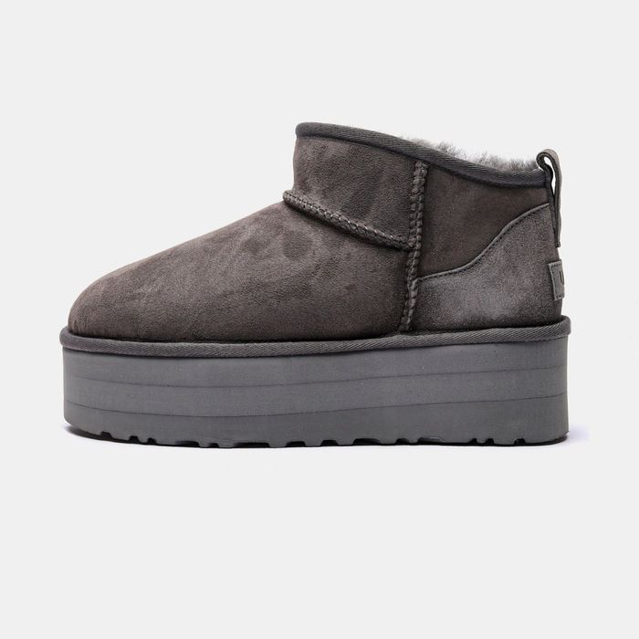(NEW IN BOX) Avstralia UGG Ultra Mini Platform Bootie Moss Gray