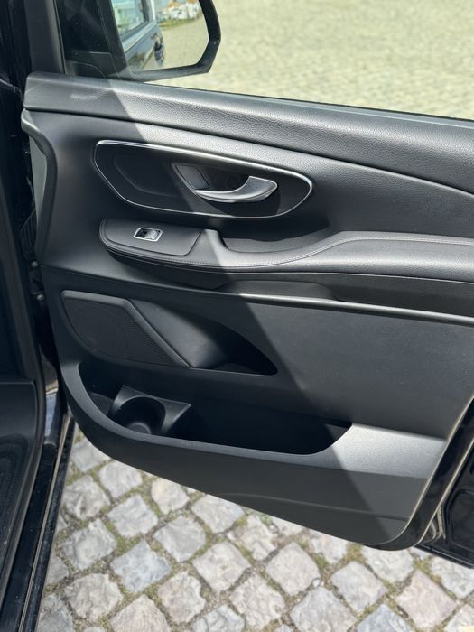 Mercedes V220 carro familiar