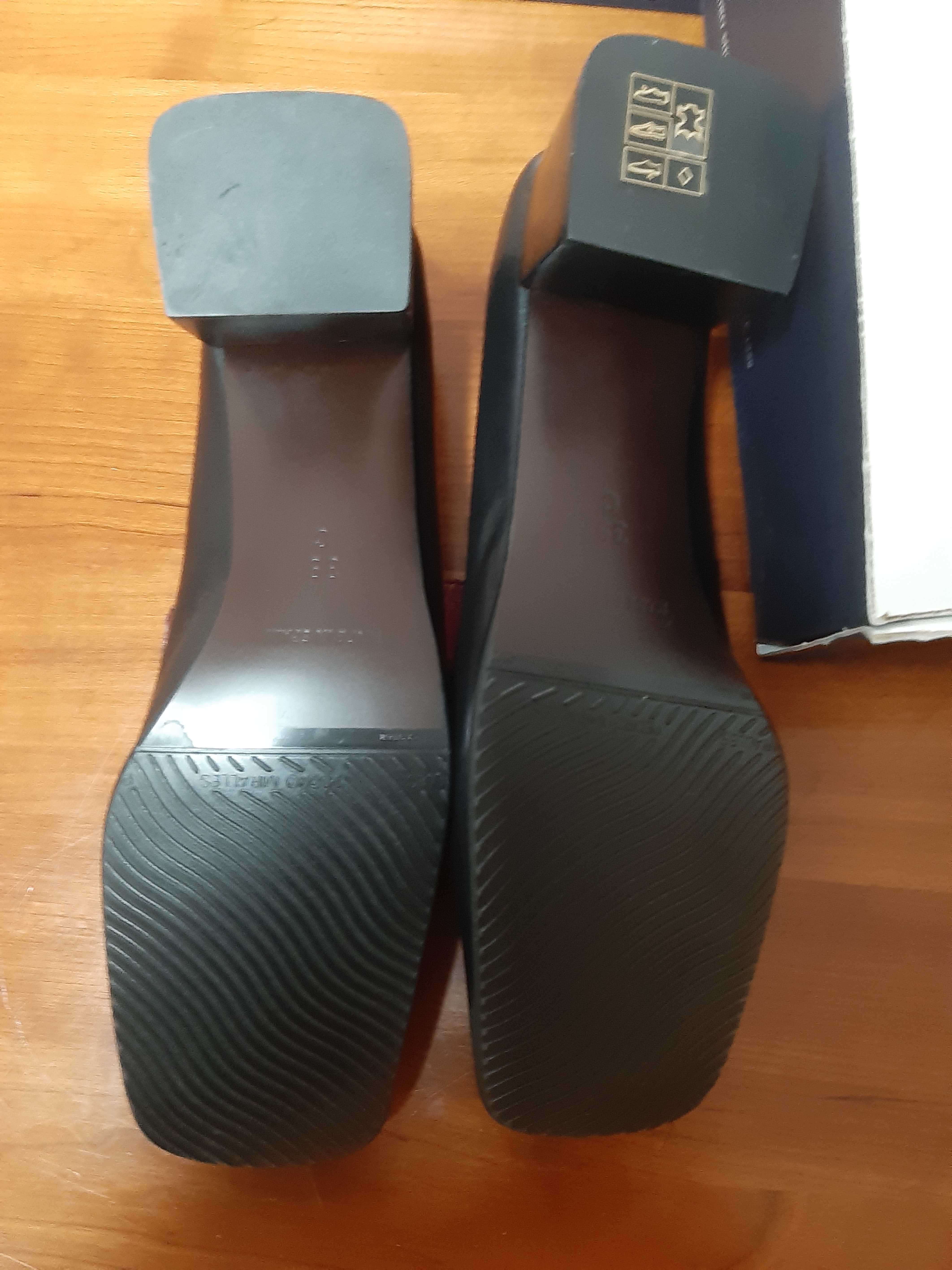 3 pares de sapatos de pele nunca usados 39, 40