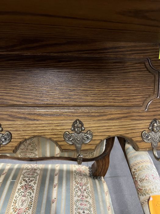 Wieszak dębowy wiszący