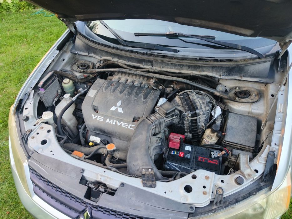 Mitsubishi Outlander 3.0 v6. Ładny stan LPG