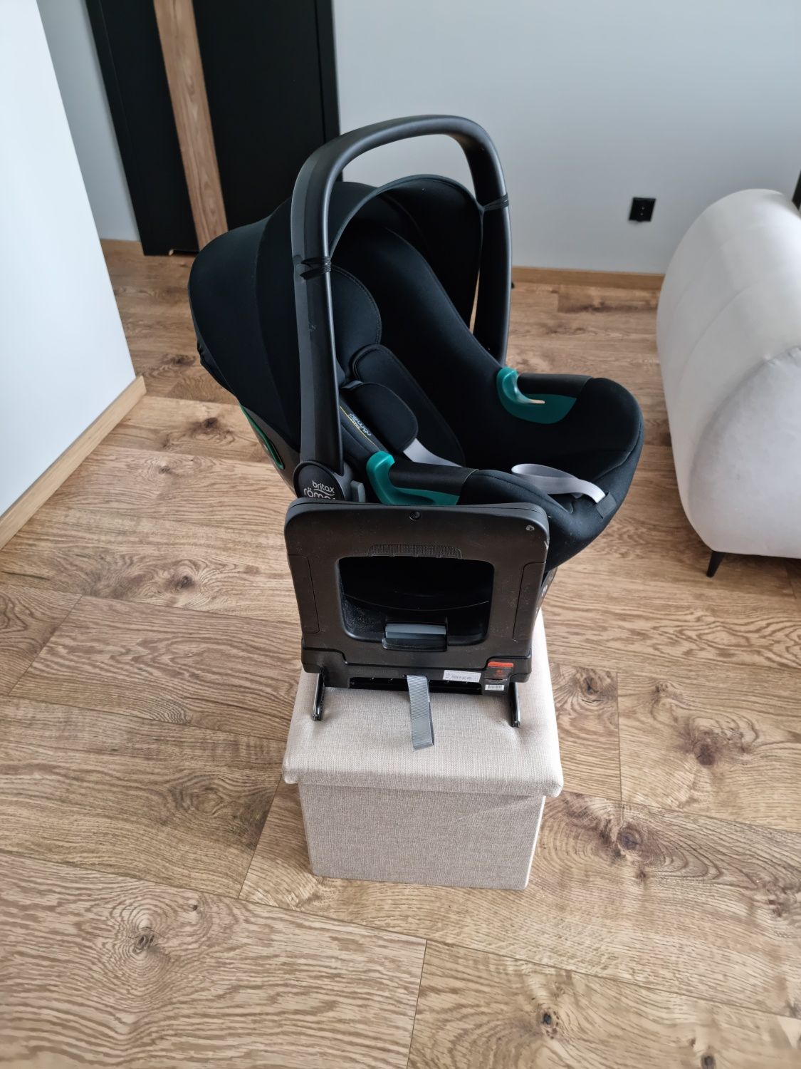 Fotelik Britax Romer baby safe plus baza