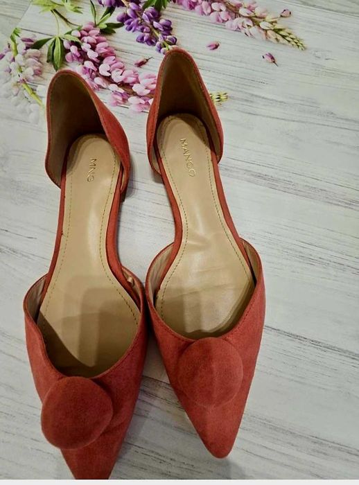 Жіноче взуття # сабо# мюлі# Mango