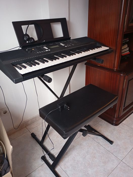 Teclado Yamaha  psr E343