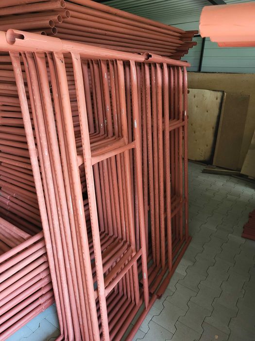 Rusztowanie warszawskie budowlane przęsła blat koła stopy podesty