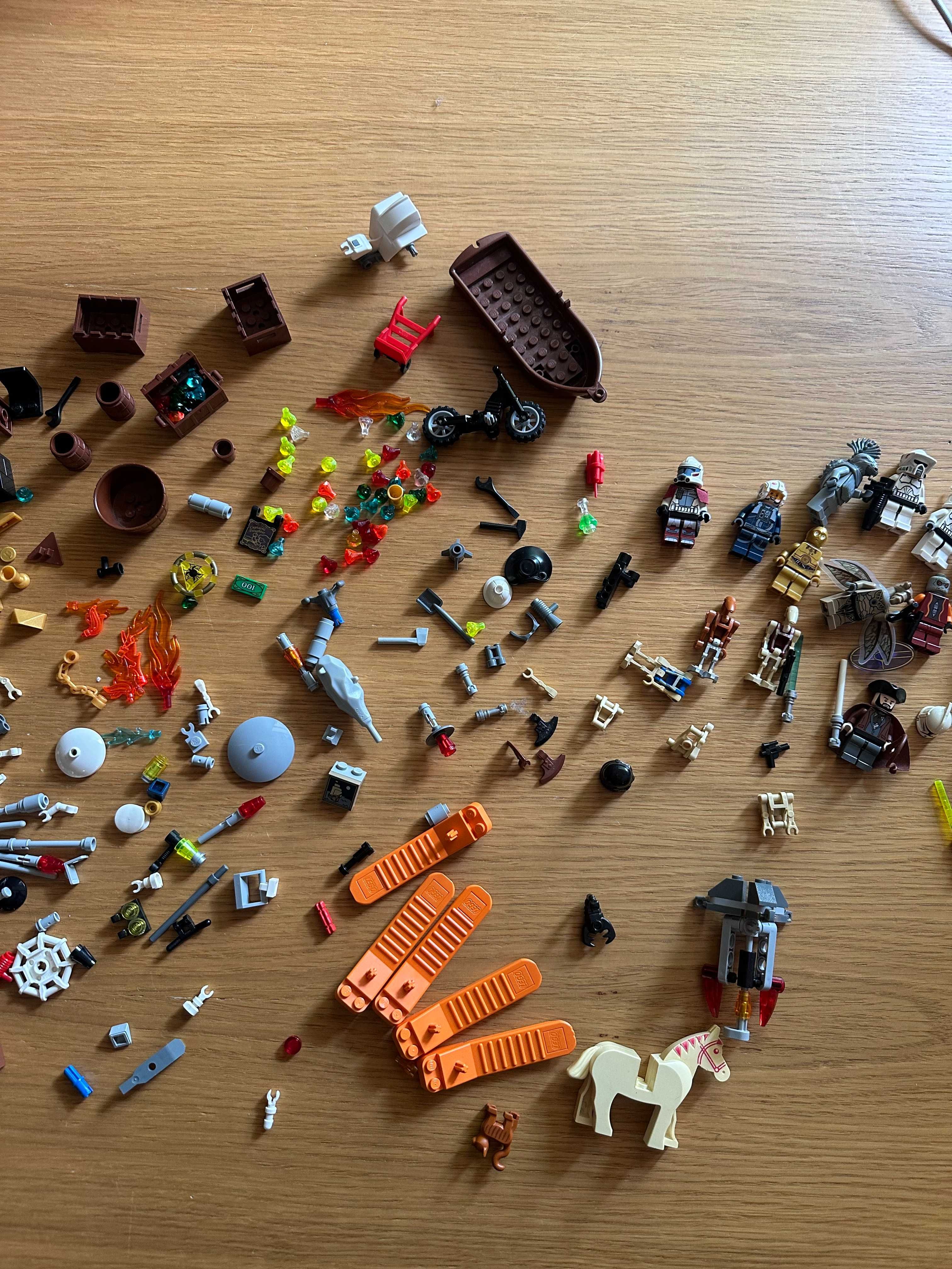 Figurtki Star Wars + Akcesoria