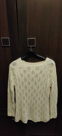 Женский свитер, теплый, вязанный - цвет молочно-белый.