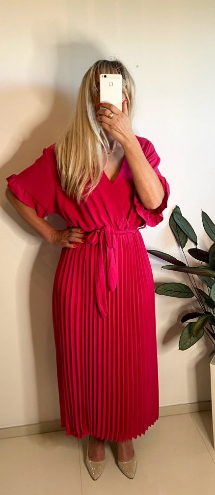 Sukienka plus size 4xl 5xl wyszczuplająca