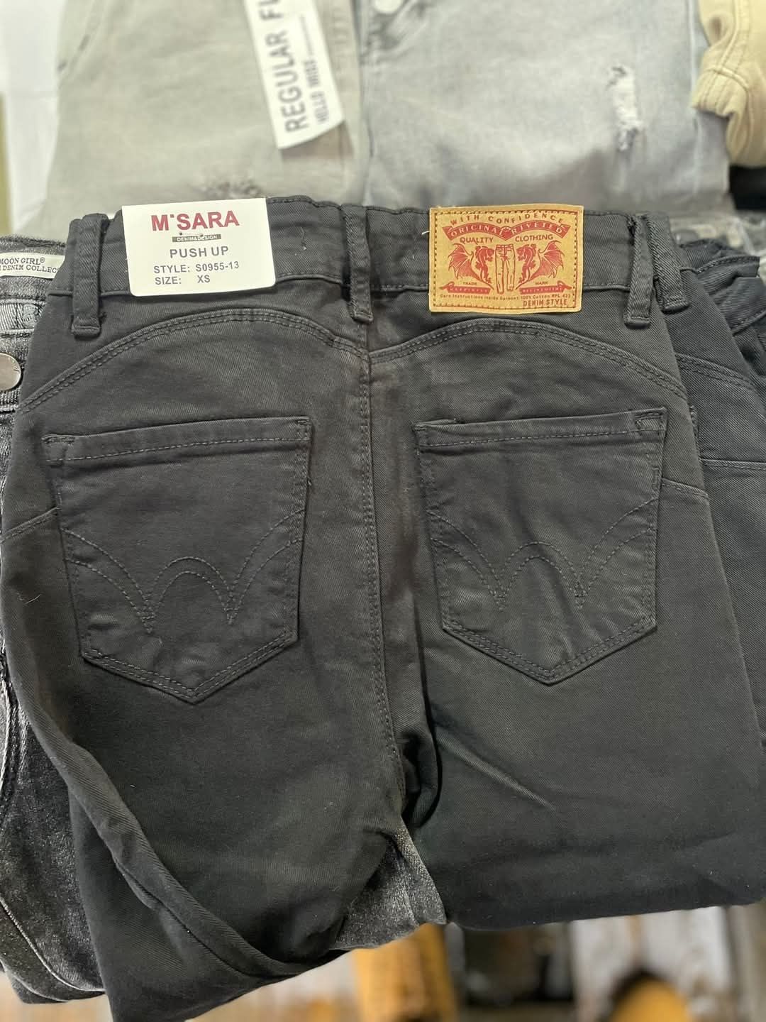 Jeansy M.Sara Ala Levi's