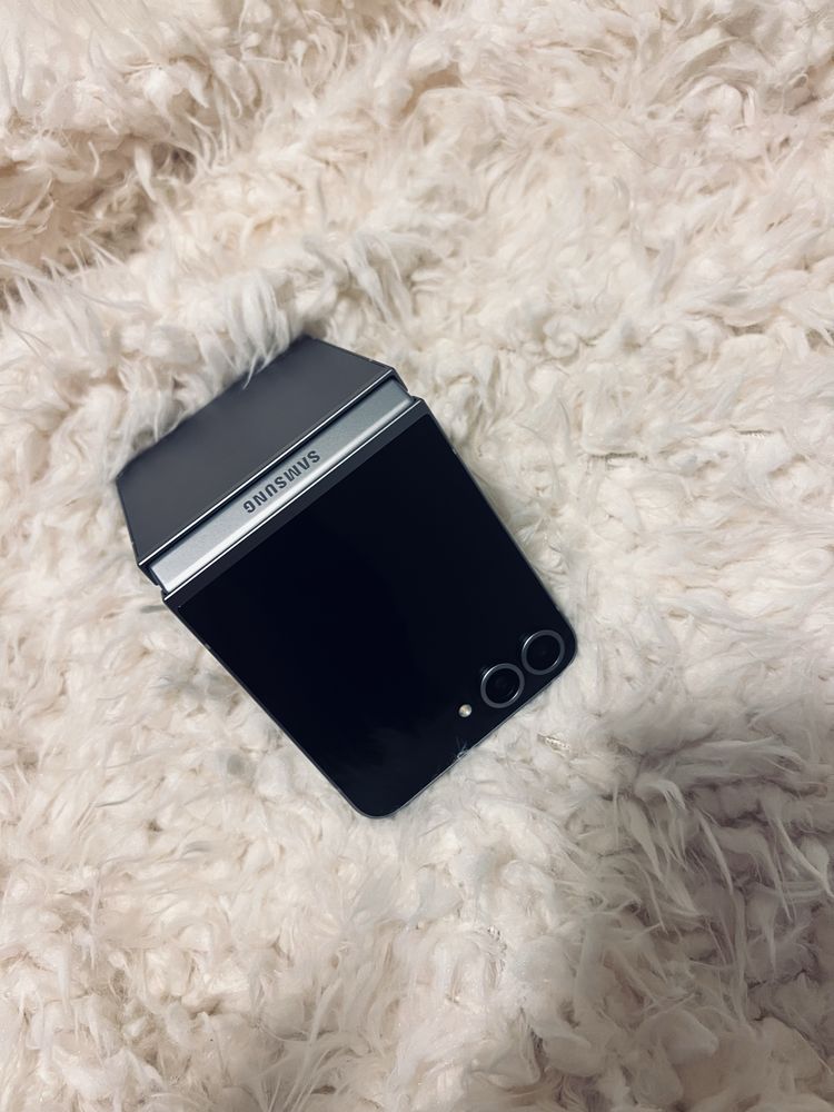 Samsung ZFlip 6 - Novo com Garantia