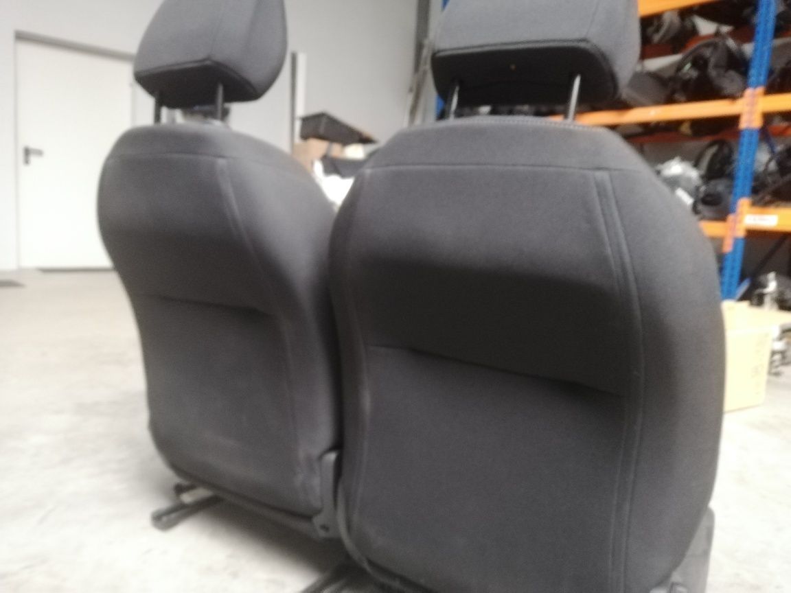 Fotele przód prawy lewy airbag Peugeot 208 II i 2008 II 2019r->