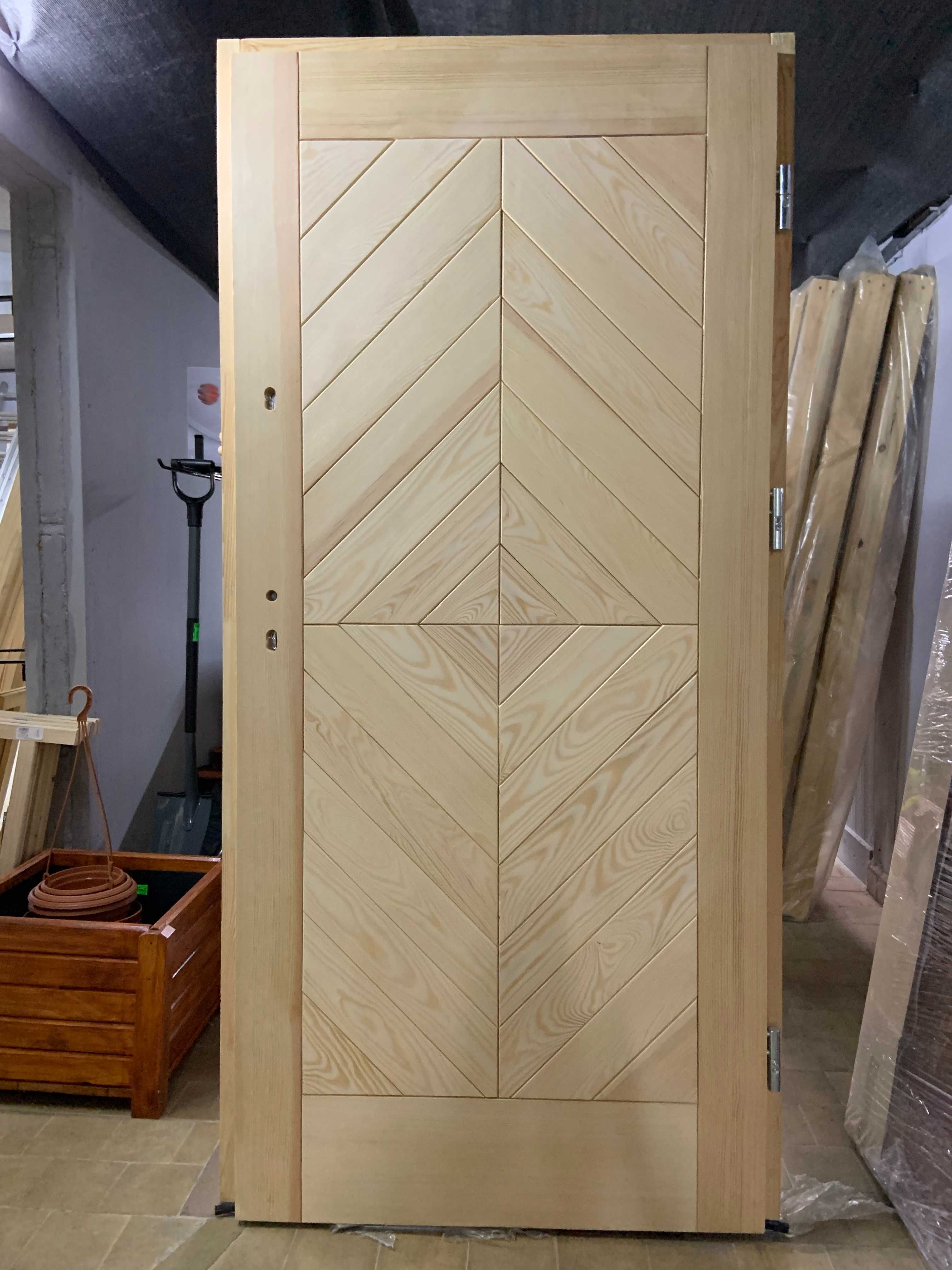 Drzwi Drewniane Sosnowe Zewnętrzne Jodełka Drewniane DZP-24 CAŁY KRAJ