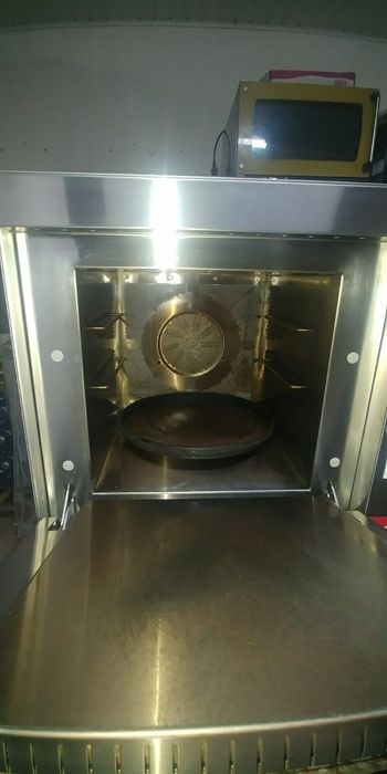 Конвекційна мікрохвильова піч Meryshef. Ідеальний вибір для фаст фуд.