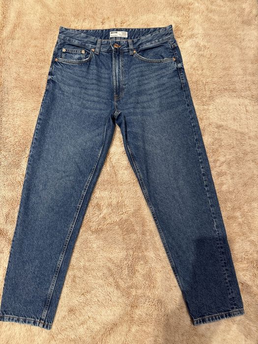 Spodnie jeansowe Bershka straight rozmiar 31