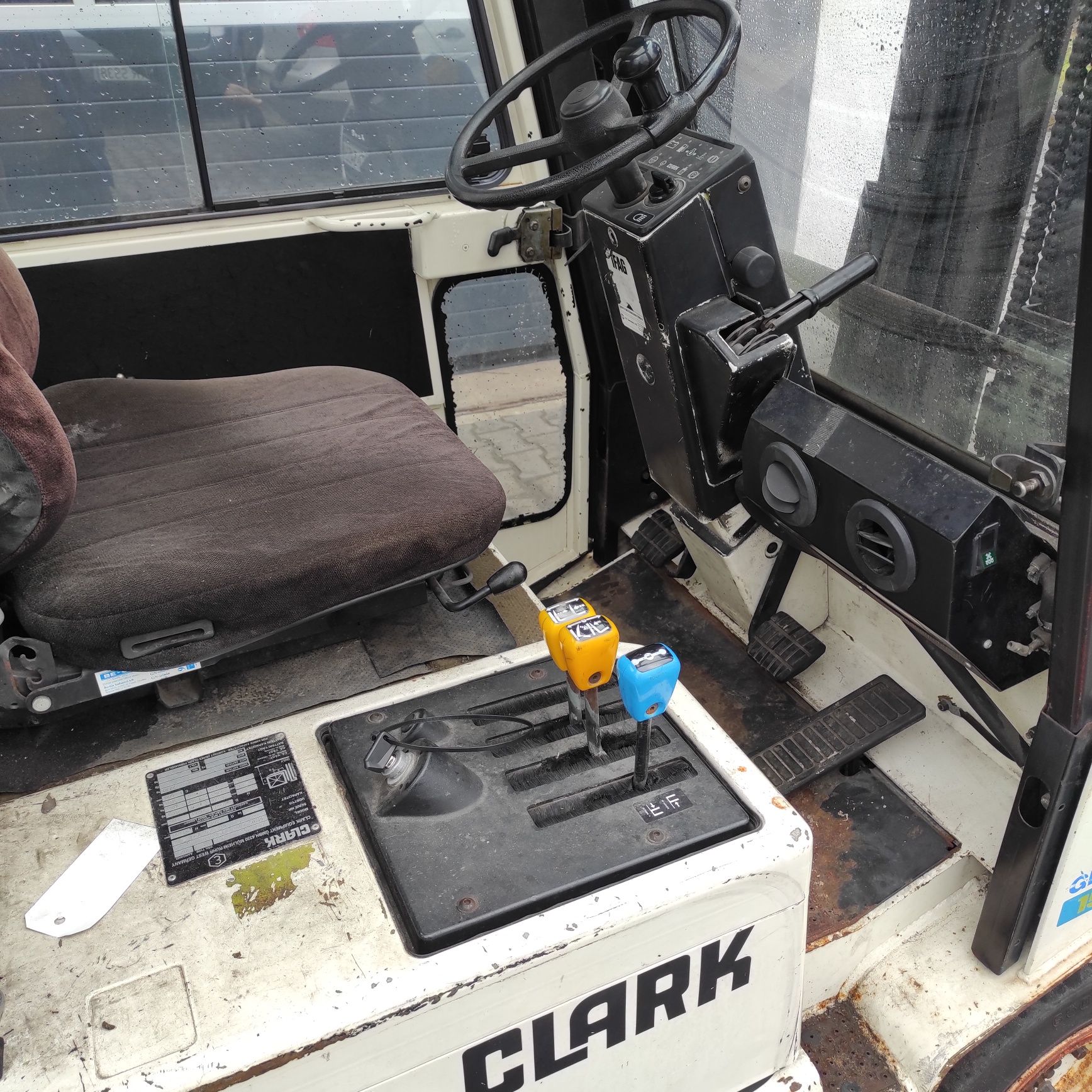 Wózek widłowy widlak Clark 1.5 tony wolny skok przesów boczny triple