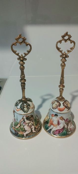 Dwa dzwonki porcelana Capodimonte
