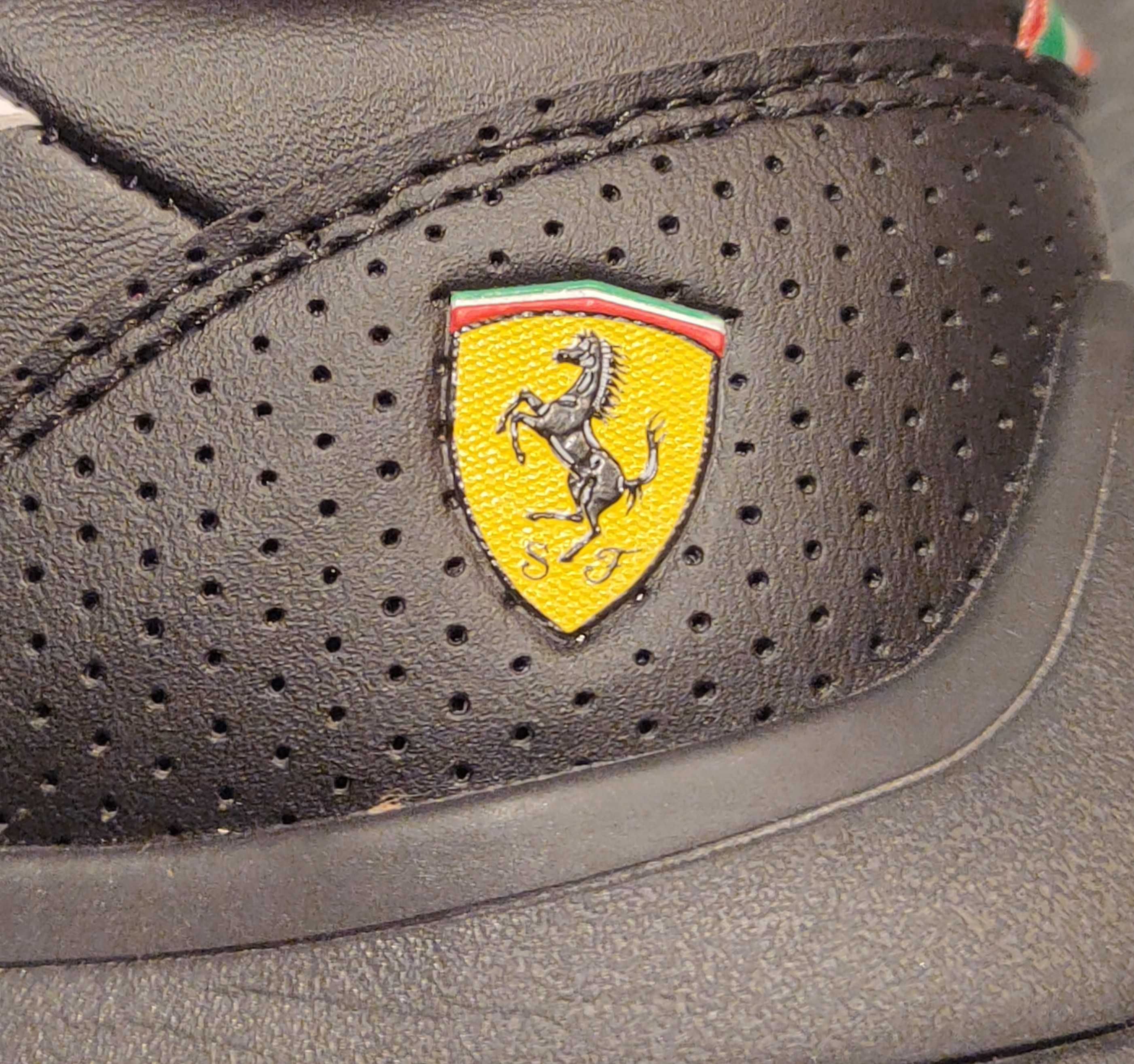 Sapatilhas Puma / Ferrari - Kart Cat III, tamanho 43 - como novas