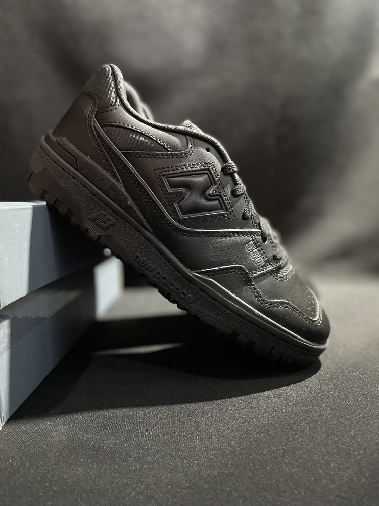 New Balance 550 кроссовки чёрные