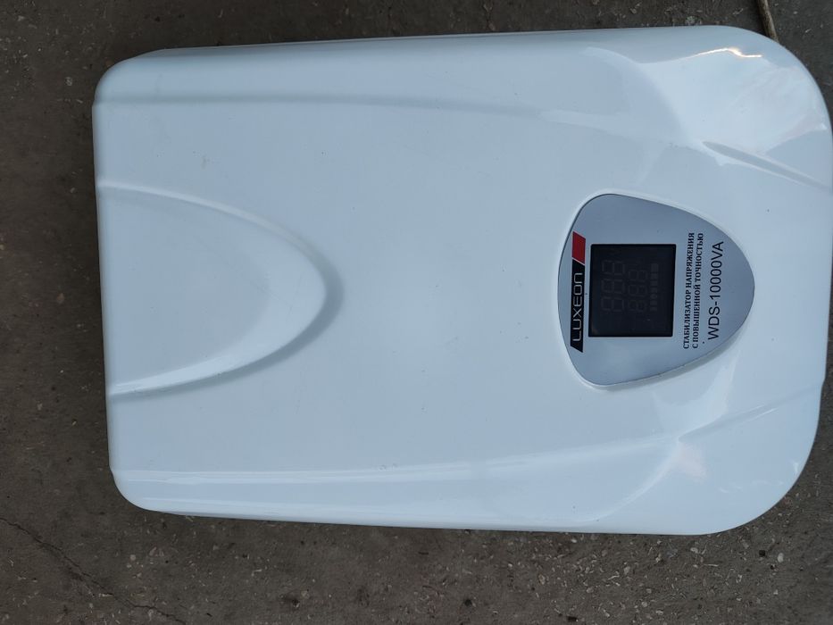 Продається стабілізатор напруги.