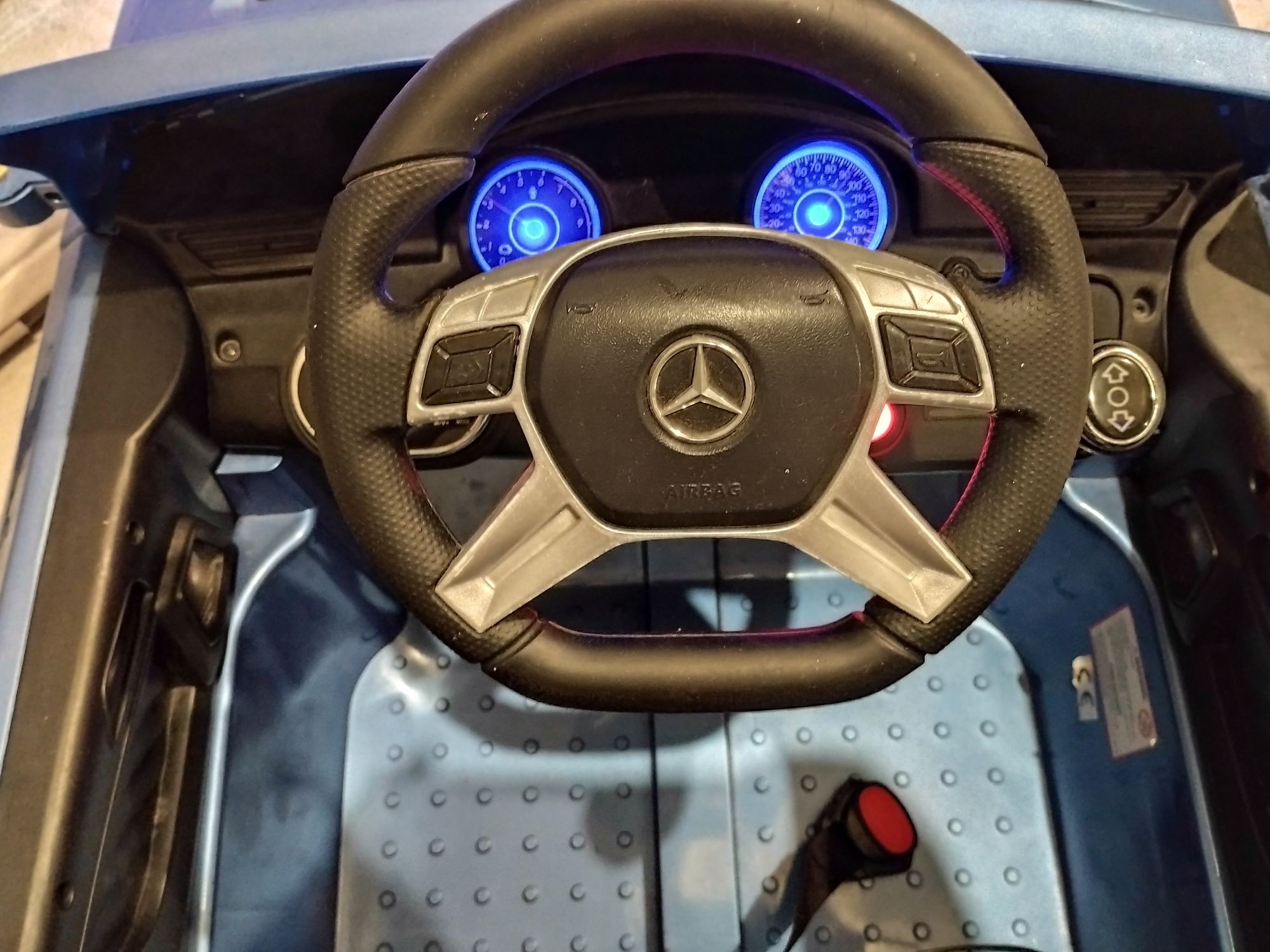 автомобіль  дитячій в продажі