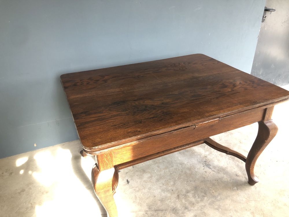 Piekny  zabytkowy (międzywojnie) duzy stol z litego drewna do salonu