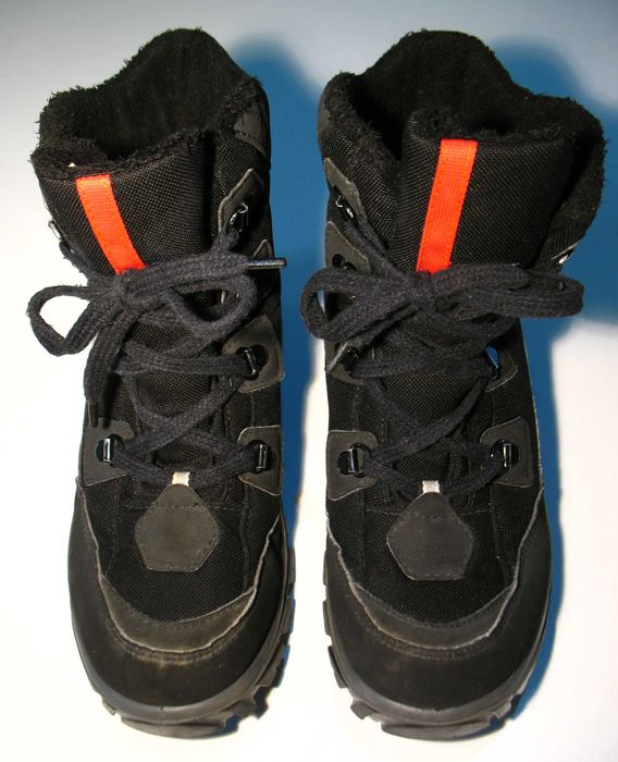 Buty jesienno-zimowe, trekkingowe Quechua - Decathlon. Rozmiar 34.