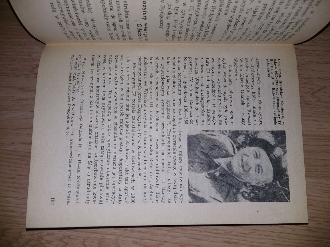 Leszek Gondek Wywiad polski w III Rzeszy