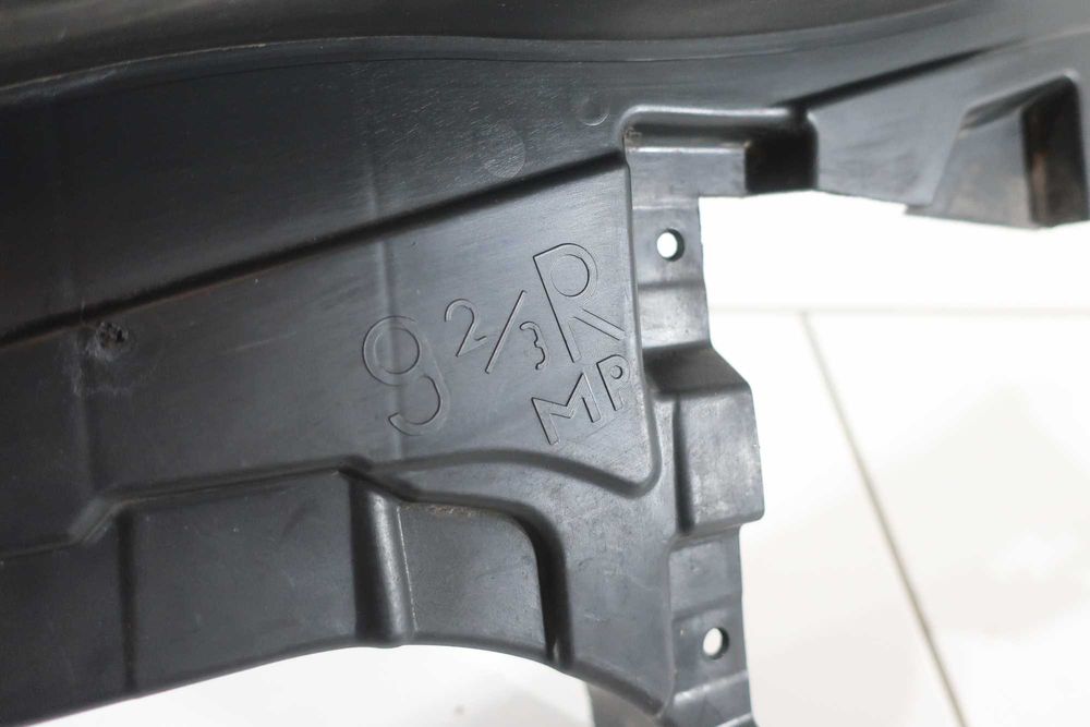 Nadkole trójkąt osłona BMW 3 E92 E93 M Pakiet prawy