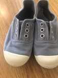Tenis pisamonas azul n 26